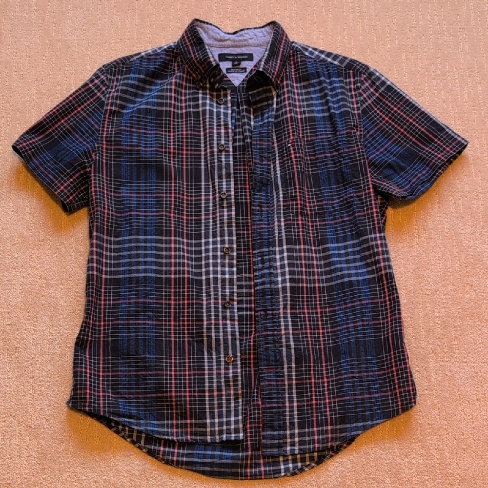 Tommy Hilfiger Casual Button Down Shirt